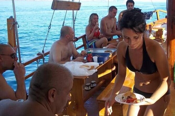 Dubrovnik: Blue Cave & Elaphiti islands & Optional Lunch Onboard - Snorkeling Gear, Drinks, and Practical Comfort Tips
