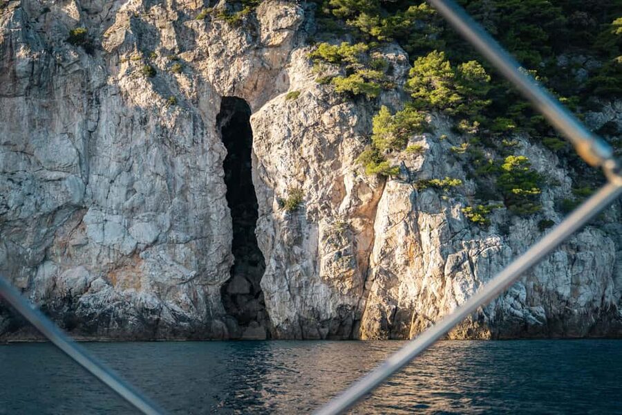 Dubrovnik: Blue Cave small group tour - Food and Drinks at Sea: Easy Comfort Without the Planning