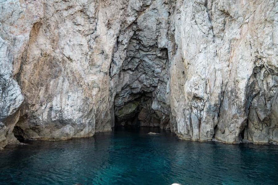 Dubrovnik: Blue Cave small group tour - Your Guide Makes or Breaks the Day