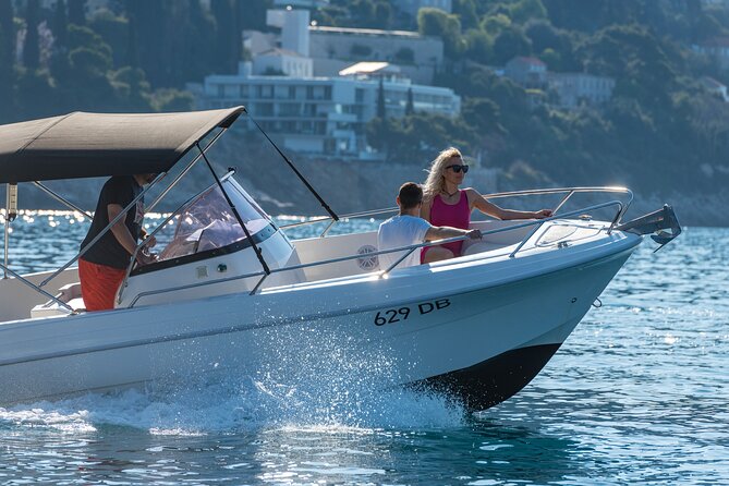 Dubrovnik boat mixed fun tour - Koločep Island Stop and the Blue Cave Snorkel Check