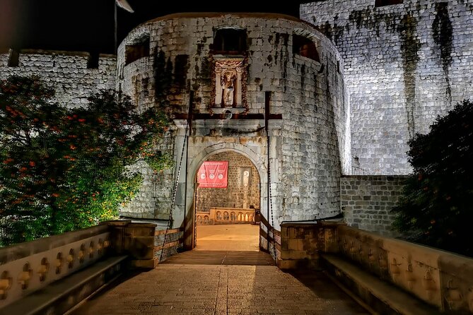 Dubrovnik By Night Walking Tour - Rector’s Palace and the Cathedral stop for big-sight continuity