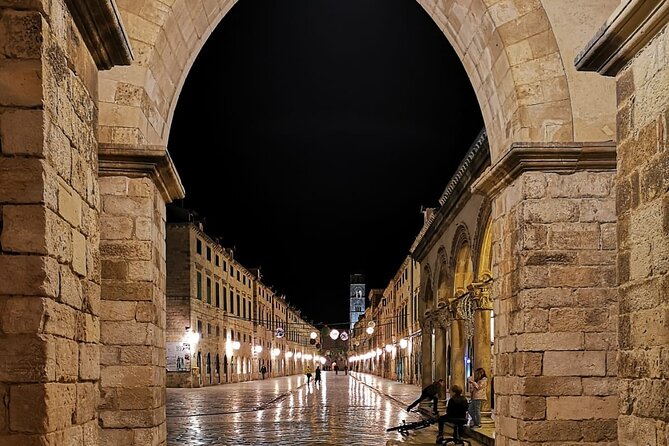 Dubrovnik By Night Walking Tour - What you learn beyond sights, including war-era context