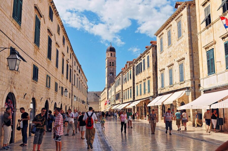 Dubrovnik: Cable Car, Walking Tour and City Walls Combo - Meeting at Pile Square, and Why the Timing Matters