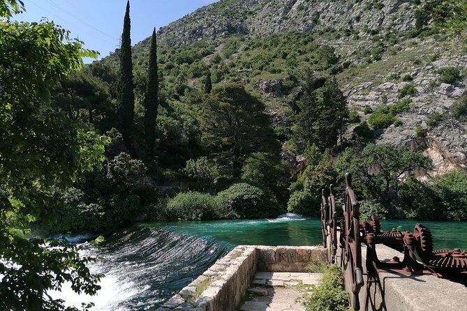 Dubrovnik City Tour with History, Photos & Round Trip Ride - Hotel Adria viewpoint: a short, useful panorama over the Elafiti Islands