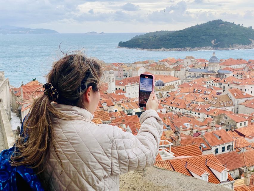 Dubrovnik: City Walls Tour for Early Birds & Sunset Chaser - Meet at Pile and get moving before the city fills up