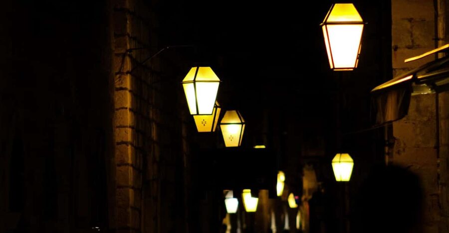 Dubrovnik: Dark tales of the Old Town - Starting at Onofrio’s Fountain, the lantern-led tone-setter