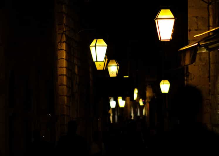 Dubrovnik: Dark tales of the Old Town - Back alleys and medieval night life, when the crowds thin out