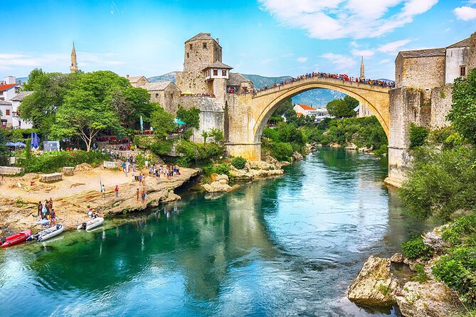 Dubrovnik Day Tour: Explore Mostar & Kravice Waterfalls in Bosnia - Border Fees, Passport Checks, and Cash-Only Payments