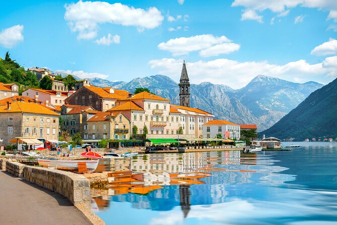 Dubrovnik Day Tour: Montenegro with Kotor, Perast, Boat Ride - Perast First: 1 Hour of Sea-Town Charm and a Famous Oath