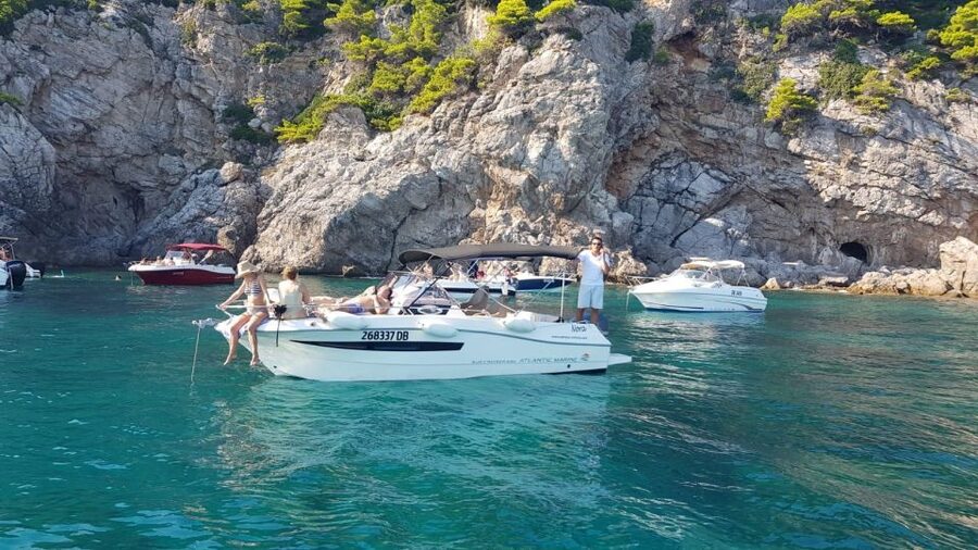 Dubrovnik: Elafiti Island Private Speedboat Tour - Koločep break time: cliffs, views, and an easy pace