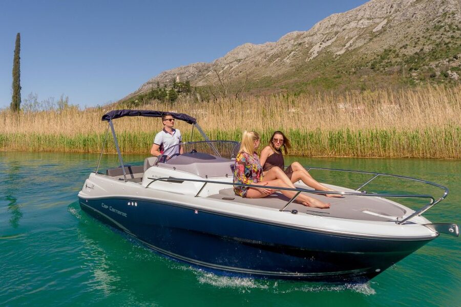 Dubrovnik: Elafiti Island Private Speedboat Tour - Sipan: wine island vibes plus Skocibuha Castle time