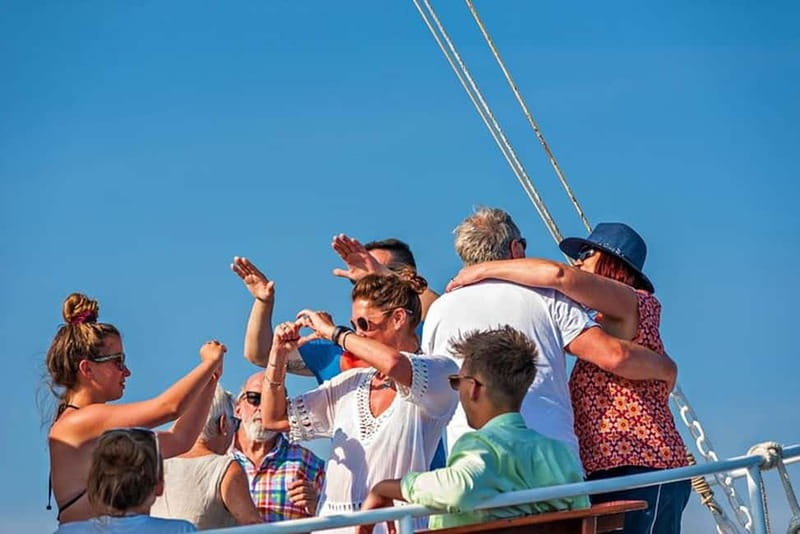 Dubrovnik: Elaphite Islands Cruise with Drinks/Lunch Options - Boat comfort you actually notice on an 8-hour day