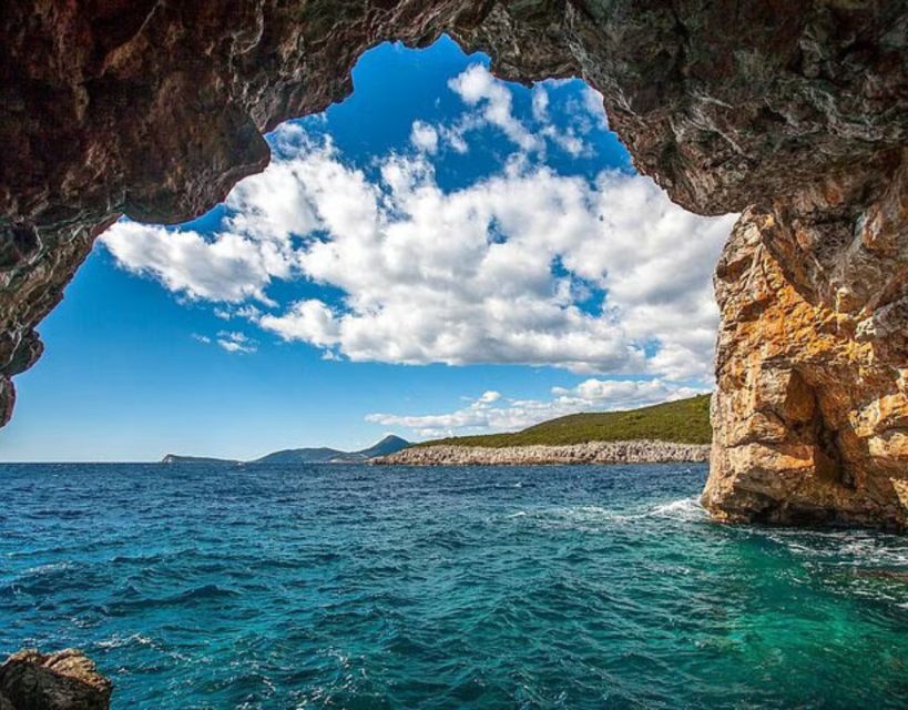 Dubrovnik: Elaphiti Islands Caves Snorkeling & Swimming Tour - Boat comfort and the vibe: new, easy, and made for sea time