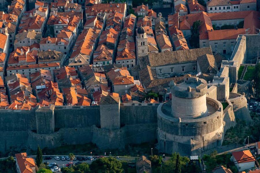 Dubrovnik Fun Facts and History: 1 or 2hr Tour with Antonio - The walking rhythm, and how long you truly need