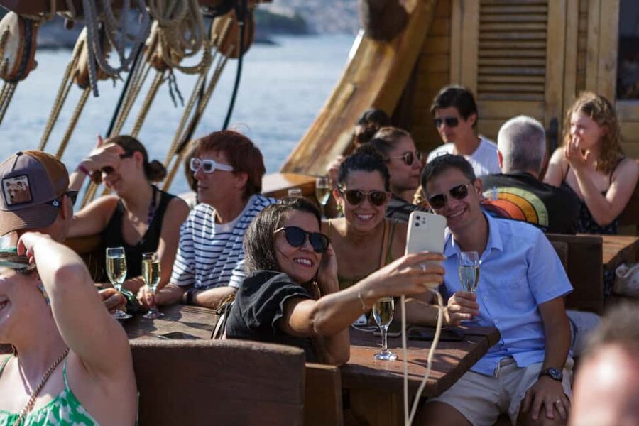 Dubrovnik: Galleon Sunset Cruise with a Live Guide & Drink - Live guide stories: Old Town, trade routes, and Lokrum moments