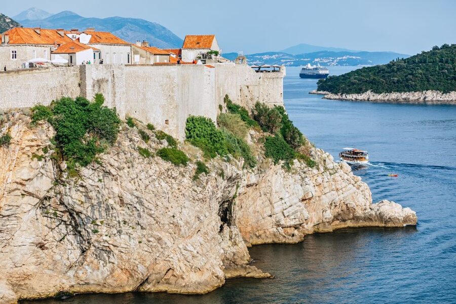 Dubrovnik: Game of Thrones and Lokrum Island Walking Tour - Guide quality is the real difference, and you can see it in the reviews