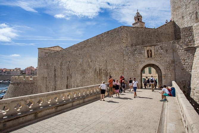 Dubrovnik Game of Thrones Full-Day Tour + Lokrum & Srđ - Mount Srđ by van: top views with a value angle