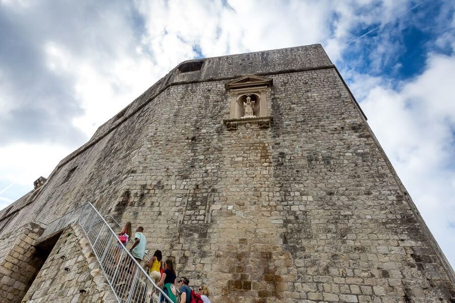 Dubrovnik: Game of Thrones&Lokrum Island Walking Tour - Lokrum Island: City of Qarth, monastery stops, and the Iron Throne photo