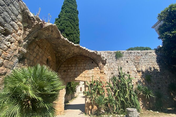 Dubrovnik Game Of Thrones self-guided tour with mobile app - West Harbour start: setting up King’s Landing views fast