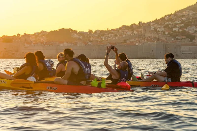 Dubrovnik: Guided Sunset Sea Kayaking Tour with Wine - What to Bring (and What to Leave Behind)