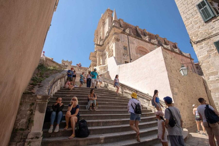 Dubrovnik: History and Game of Thrones Walking Tour - What to wear and how to pace yourself in Dubrovnik’s heat