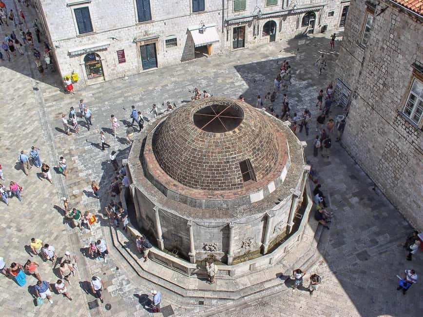 Dubrovnik: History & Walk Through The Old Town - Franciscan Church and Monastery: faith and institutions in one stop