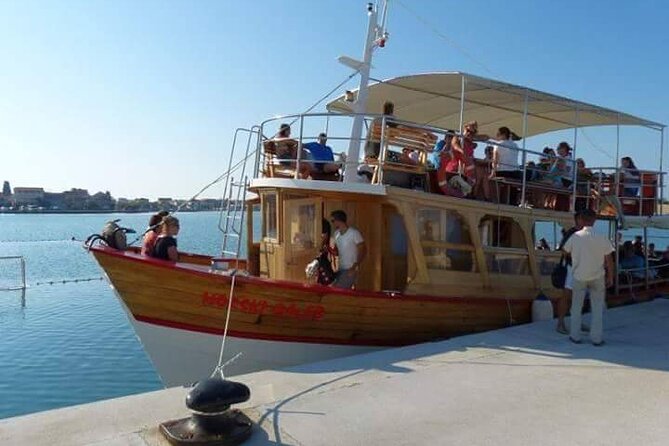 Dubrovnik Islands Boat Tour with Lunch and Unlimited Drinks - From Dubrovnik pickup to Gruž Harbor: the boat trip rhythm