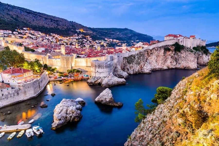Dubrovnik : Must-See Private Walking Tour With A Guide - Clock Tower Stop: Getting the Timing and Topography Right