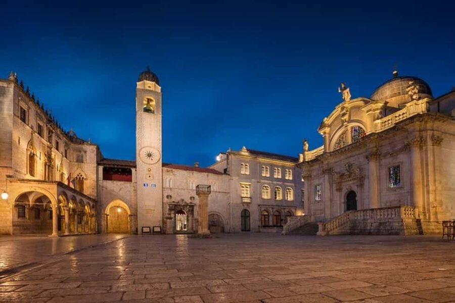 Dubrovnik : Must-See Private Walking Tour With A Guide - Old Town Icons You Can Actually Use: Sponza and the Franciscans