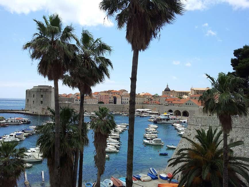 Dubrovnik: Old City Walking Tour with a FREE Polaroid Photo - Stradun, Dubrovnik’s main street, in walking-story form
