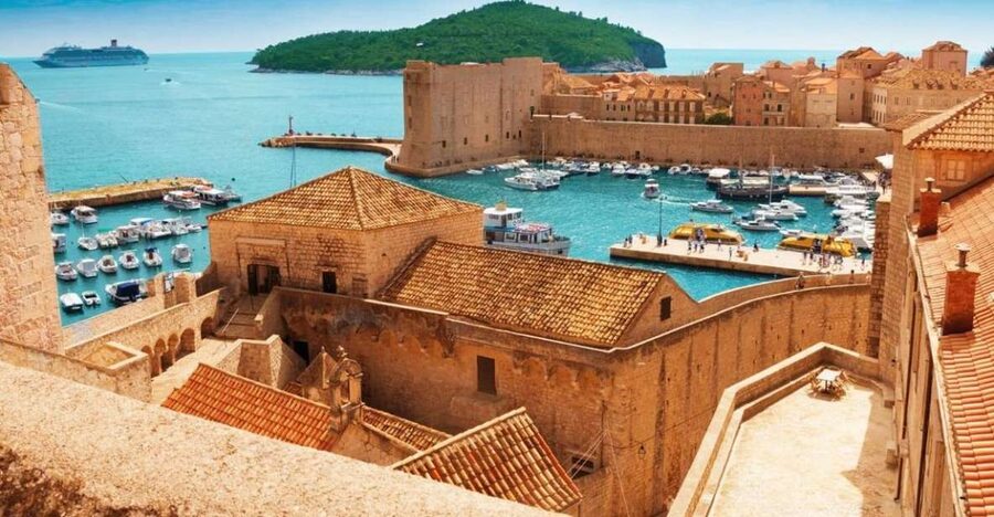 Dubrovnik: Old Town and City Walls Guided Walking Tour - Key things you’ll notice on this Dubrovnik Old Town and City Walls tour