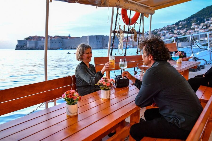 Dubrovnik: Old Town Cruise with Lunch - Lunch on board: local fish, sides, and real drinks