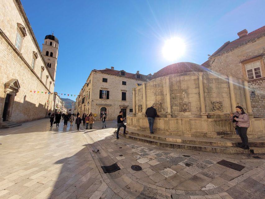 Dubrovnik: Old Town Highlights Tour with Audio Guide - Dubrovnik Old Town, Guided by Audio for $9