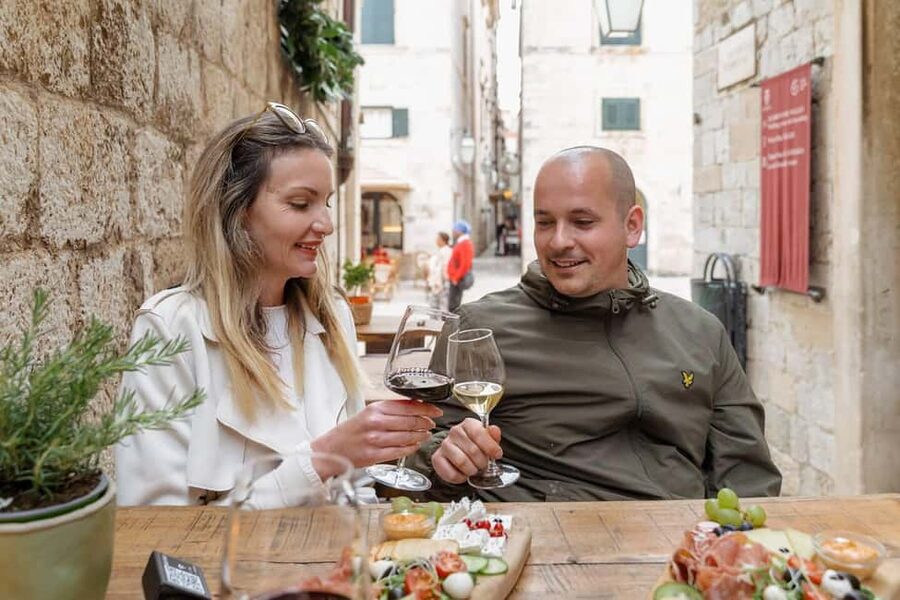 Dubrovnik Old Town: Night tour with History, Wine & Bites - Should You Book This Dubrovnik Old Town Night Tour?