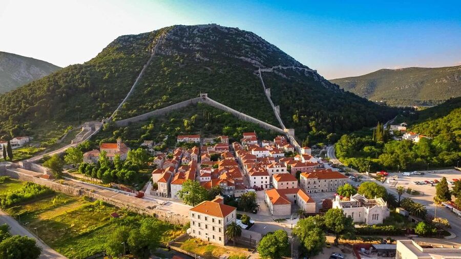 Dubrovnik: Oyster, Mussles, and Wine Tasting Tour in Ston - Why Ston Feels Like the Real Seafood Croatia