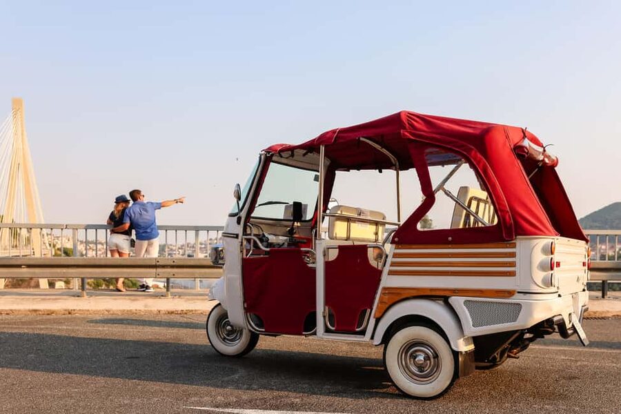 Dubrovnik: Piaggio Ape Callesino Private Tour - Stop 1: Dubrovnik port and the run toward the Ombla River