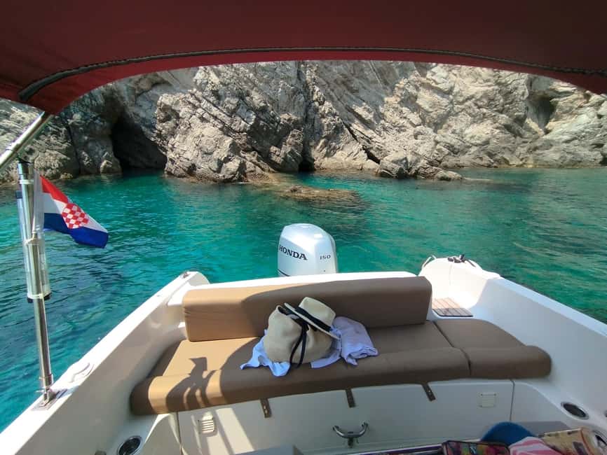 Dubrovnik Private Blue cave Tour with Pick up and Drinks - Blue Cave and the three Green Caves: what to expect in the water