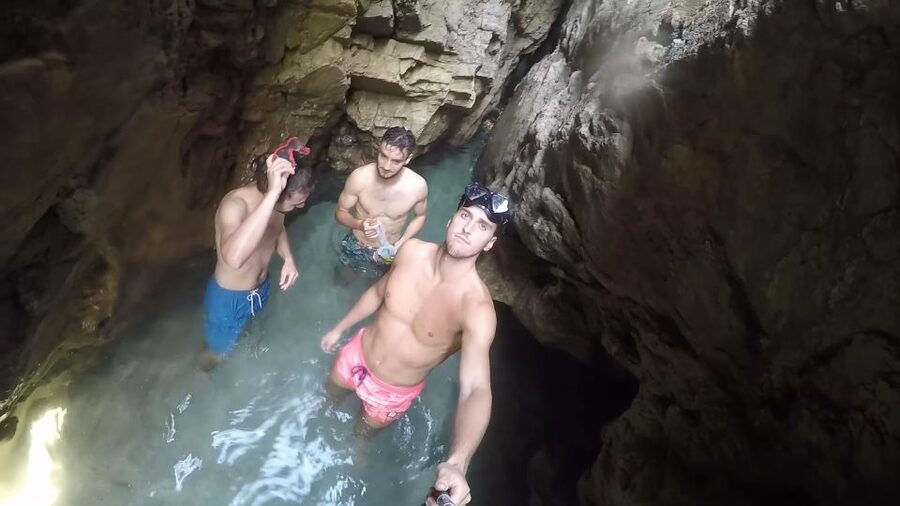 Dubrovnik Private Blue cave Tour with Pick up and Drinks - Šunj beach and the float in secluded bays
