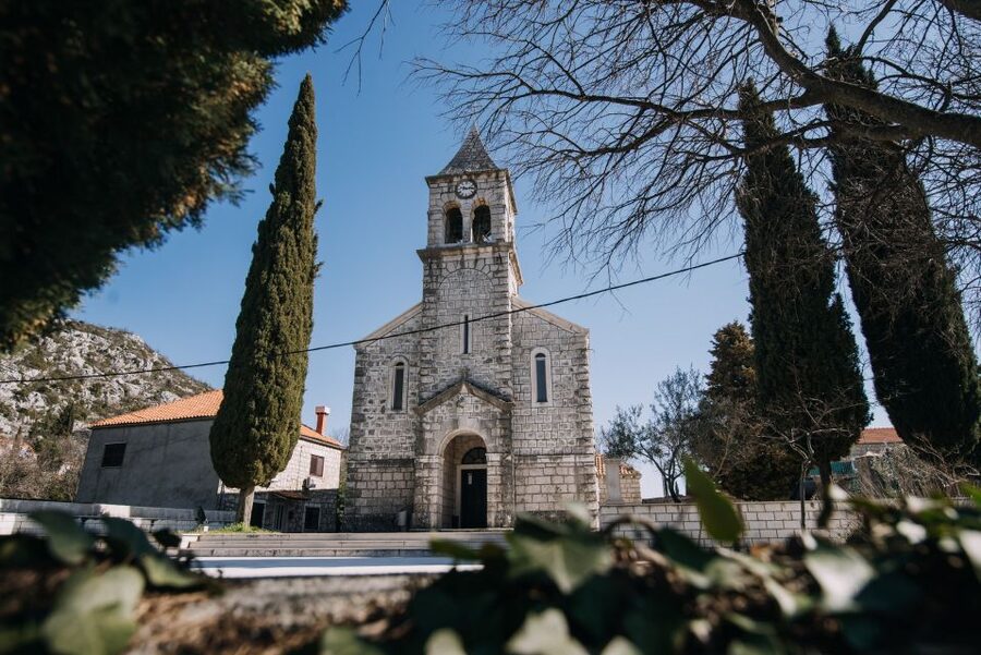 Dubrovnik: Private Panoramic Half-Day Buggy Tour with Brunch - Olive tree roads and the village of Ljubac, where life is still local