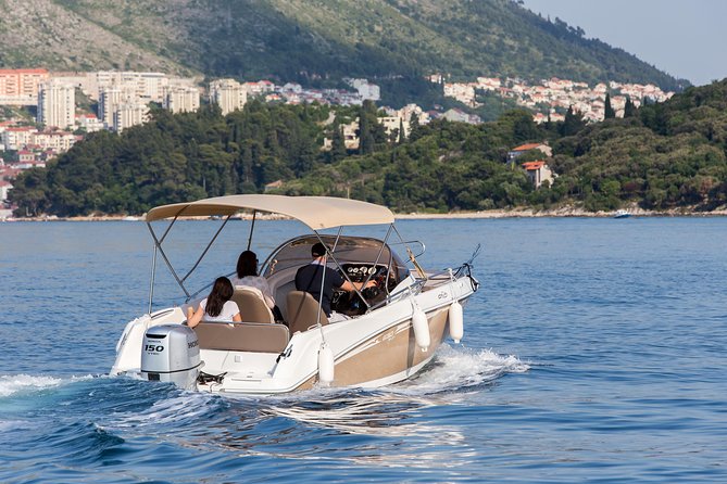 Dubrovnik Private Speed Boat Tour to the Islands - Hotel pickup to the port: where the day starts smoothly