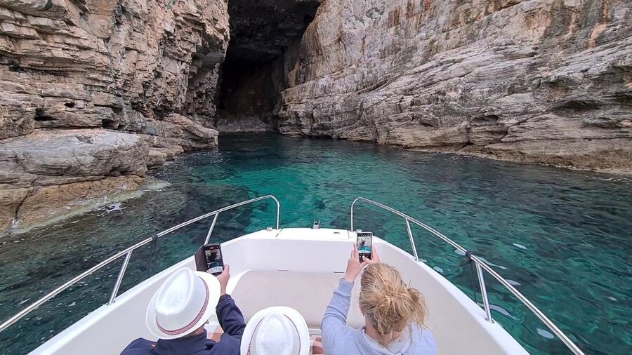 Dubrovnik Private Speedboat Tour to Elaphite Islands - Lopud and Šunj Beach: the best kind of break between swims