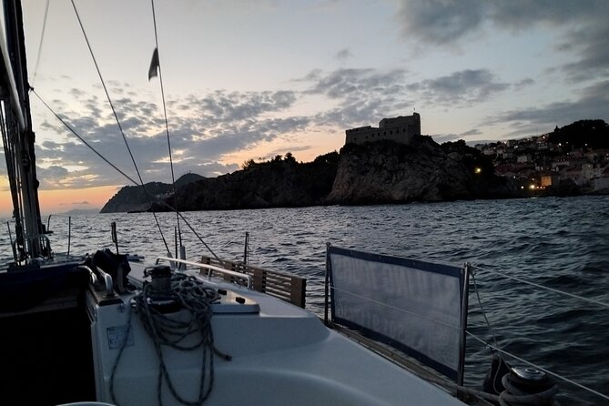 Dubrovnik : Private Sunset Tour around Old Town or Blue Cave - Who this private sunset sail is best for