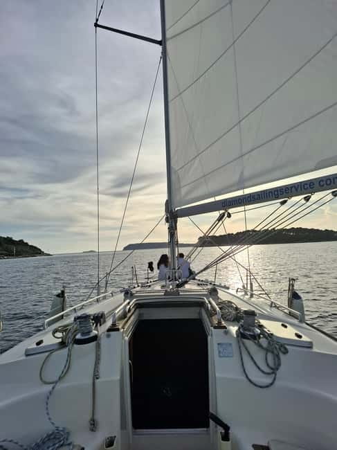 Dubrovnik : Private Sunset tour on a yacht around Dubrovnik - What the Price Really Covers, and What to Budget