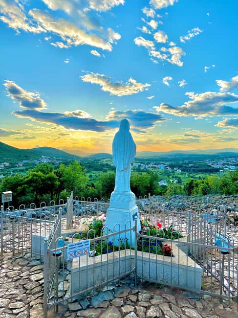 Dubrovnik: Private Tour to Međugorje and Kravice Waterfalls - Smooth border crossing and a comfortable ride you will actually appreciate