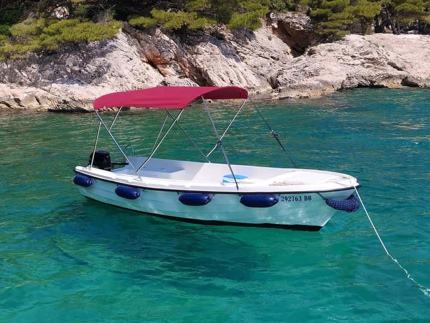 Dubrovnik: Rent a fun and easy to use boat without license - What you are really buying: independence with training
