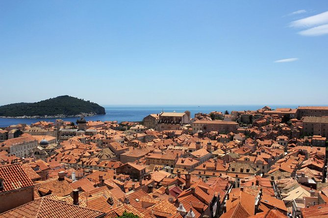 Dubrovnik Shore Excursion: Game of Thrones Tour (City Walls ticket included) - The guide is the difference: trivia, photos, and real Dubrovnik
