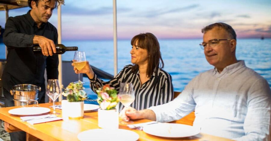 Dubrovnik: Sunset Dinner Cruise around the Old Town - Why this Dubrovnik sunset dinner cruise beats another Old Town meal