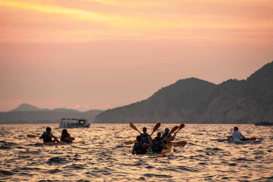 Dubrovnik: Sunset Kayaking and Snorkeling Tour - From DSK and Pile Bay: how the tour really starts