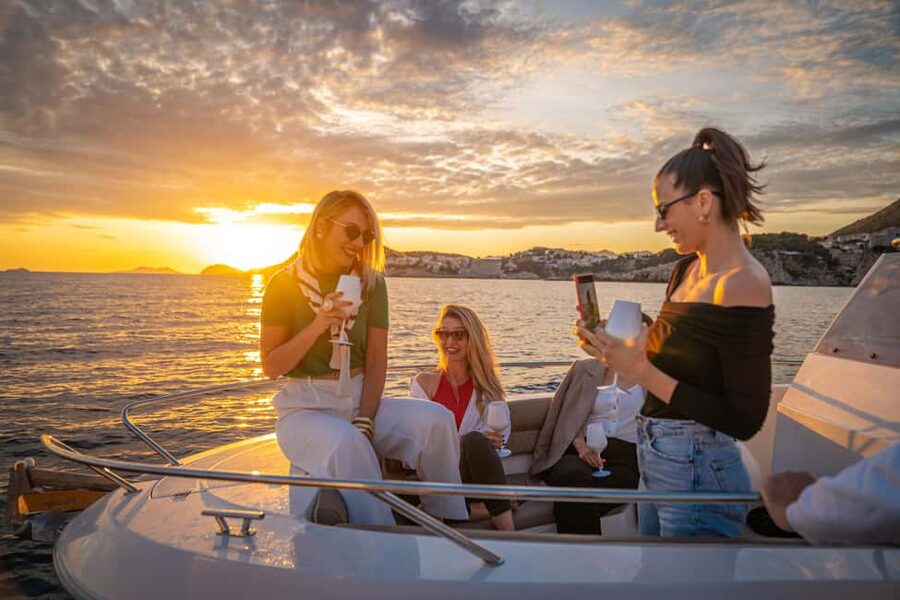 Dubrovnik: Sunset Tour With Panorama Of City Walls - Getting to Grudska ul. 1a and the Right Dock
