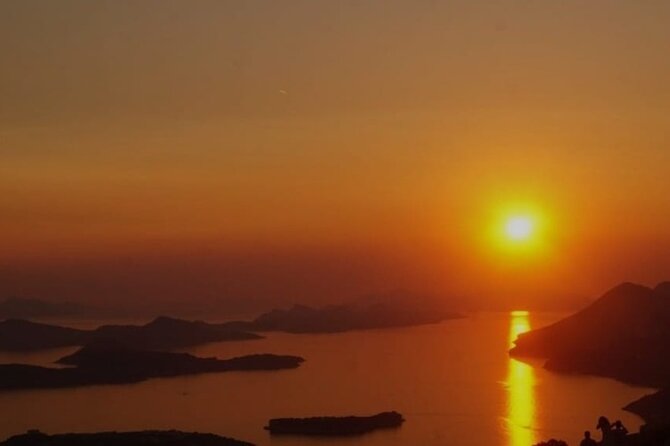 Dubrovnik Sunset Tour with Scenic Views and Local Wine - Pickup and Van Comfort: The Little Things That Matter